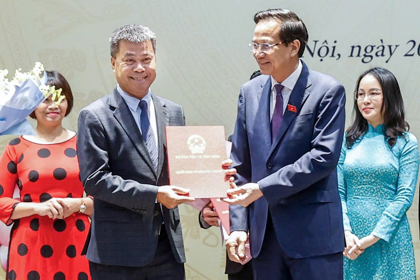 Ông Nguyễn Văn Bá làm Tổng Biên tập Báo VietNamNet thuộc Bộ Dân tộc và Tôn giáo