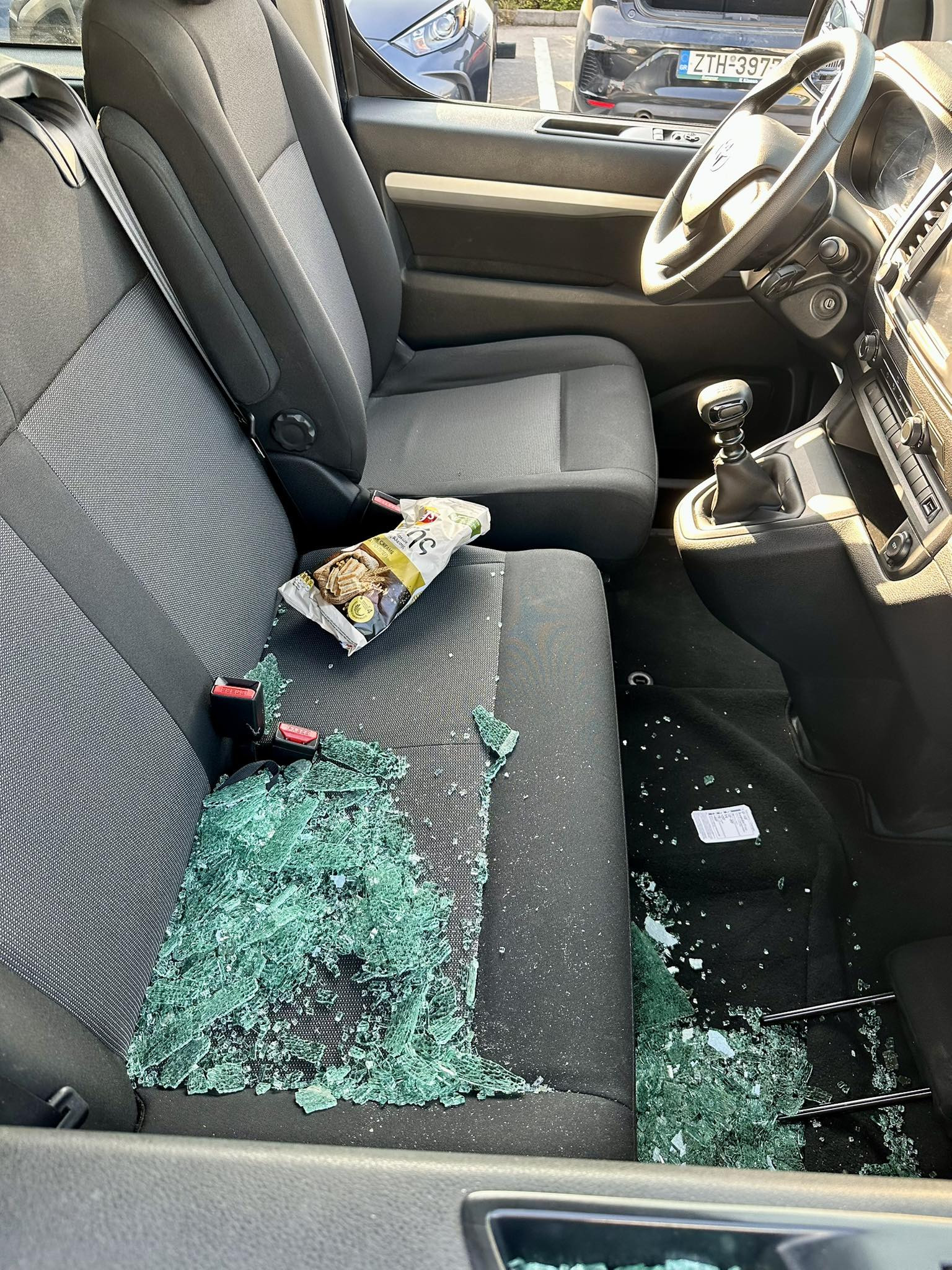 sự cố khách việt hy lạp