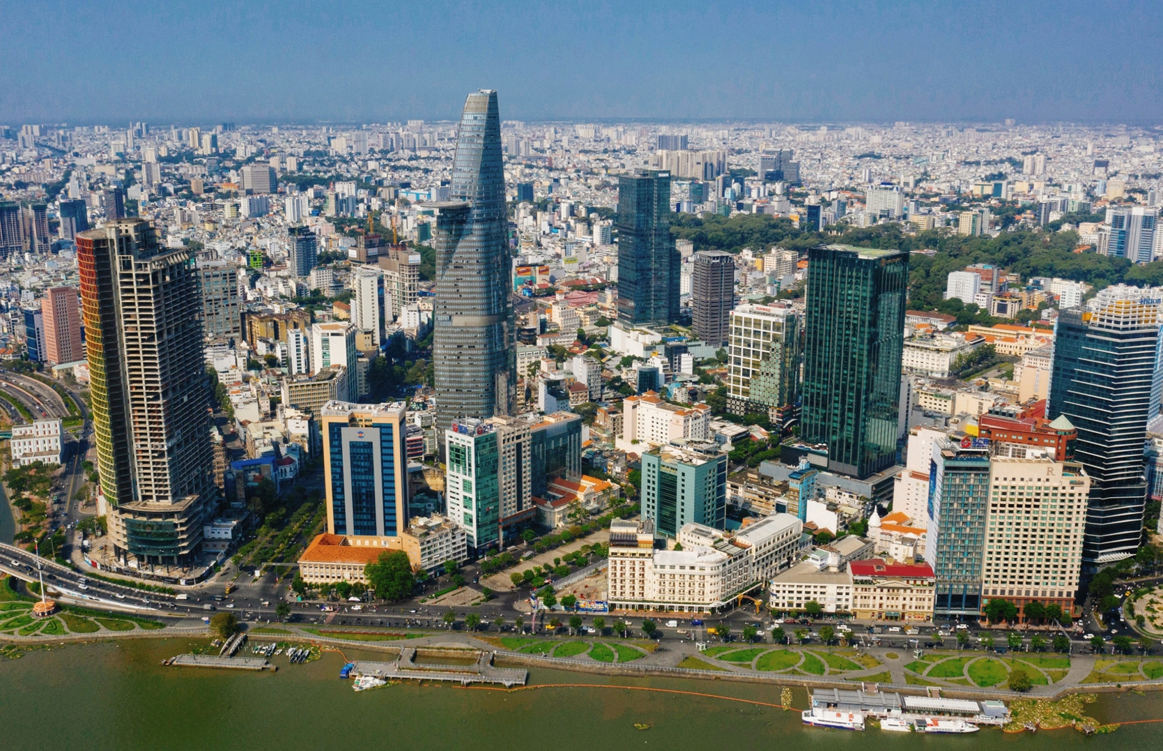 Thủ tướng: Khẩn trương tham mưu quyết định phê chuẩn Chủ tịch 23 tỉnh, thành mới