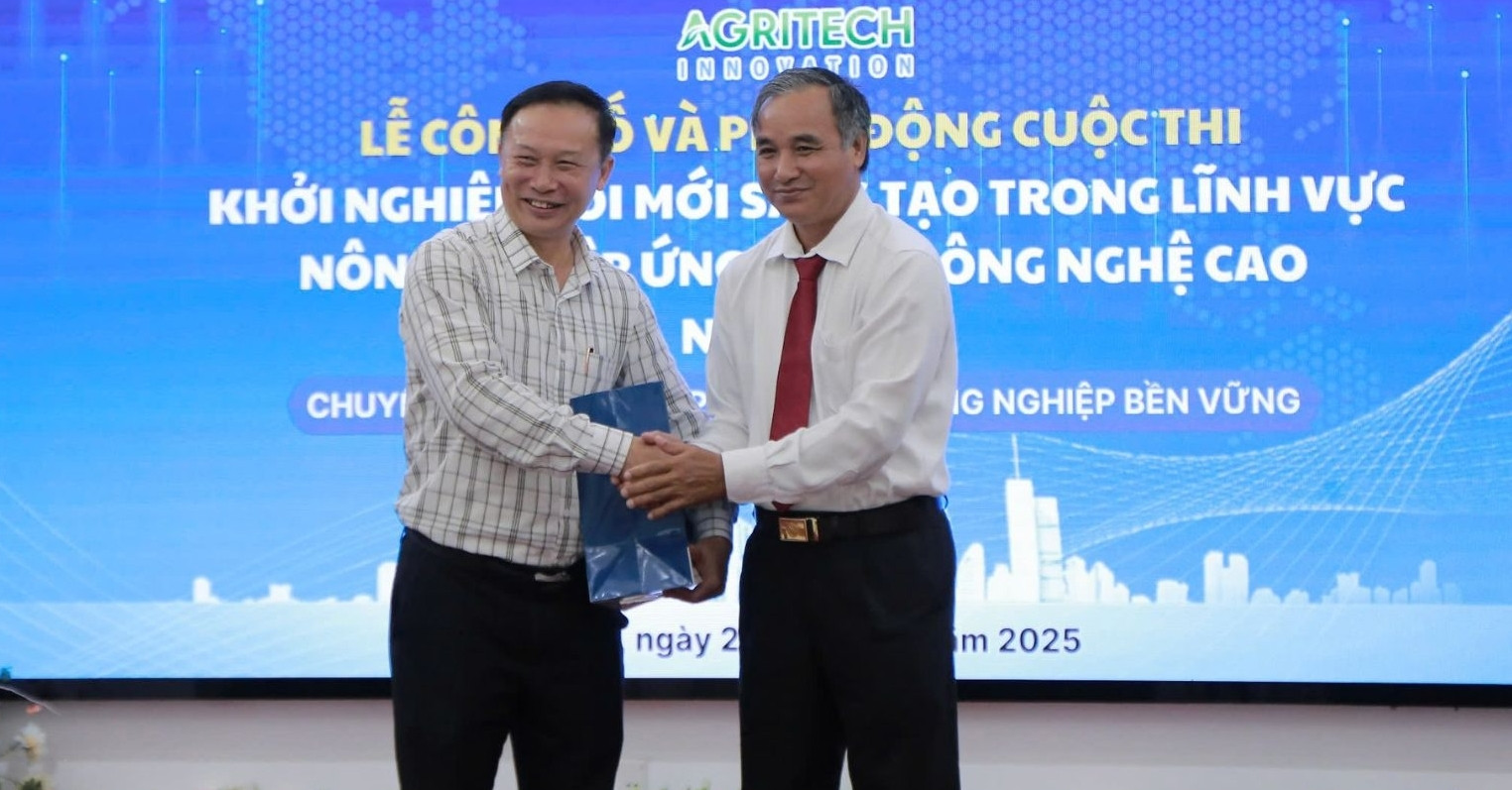 Tiết lộ mỏ vàng nông nghiệp công nghệ cao, bạn trẻ về quê bỏ túi triệu đô