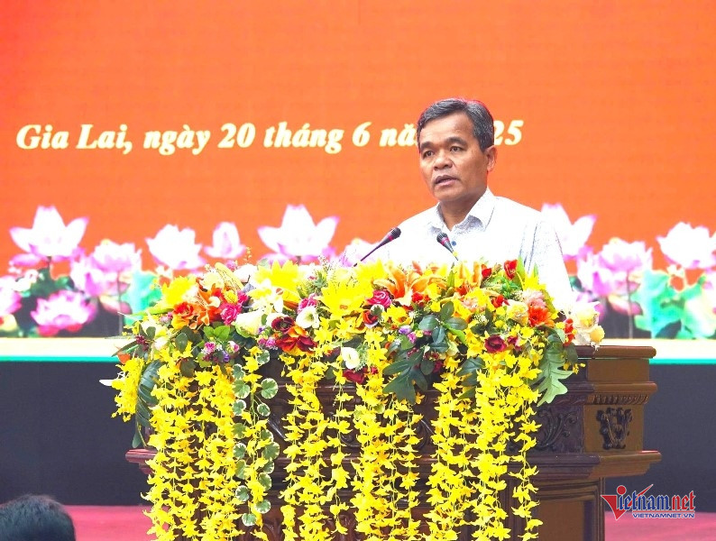 W-Gặp mặt cán bộ chủ chốt các xã, phường 2.jpg