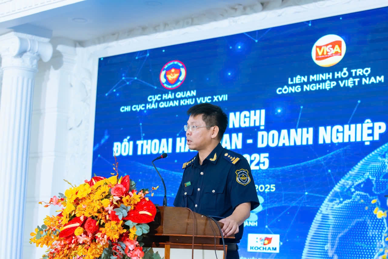 Hải quan khu vực XVII đối thoại cùng doanh nghiệp