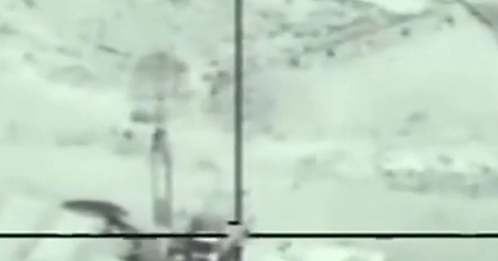 IDF chia sẻ video phá hủy loạt xe phòng không và radar Iran ở tỉnh Isfahan