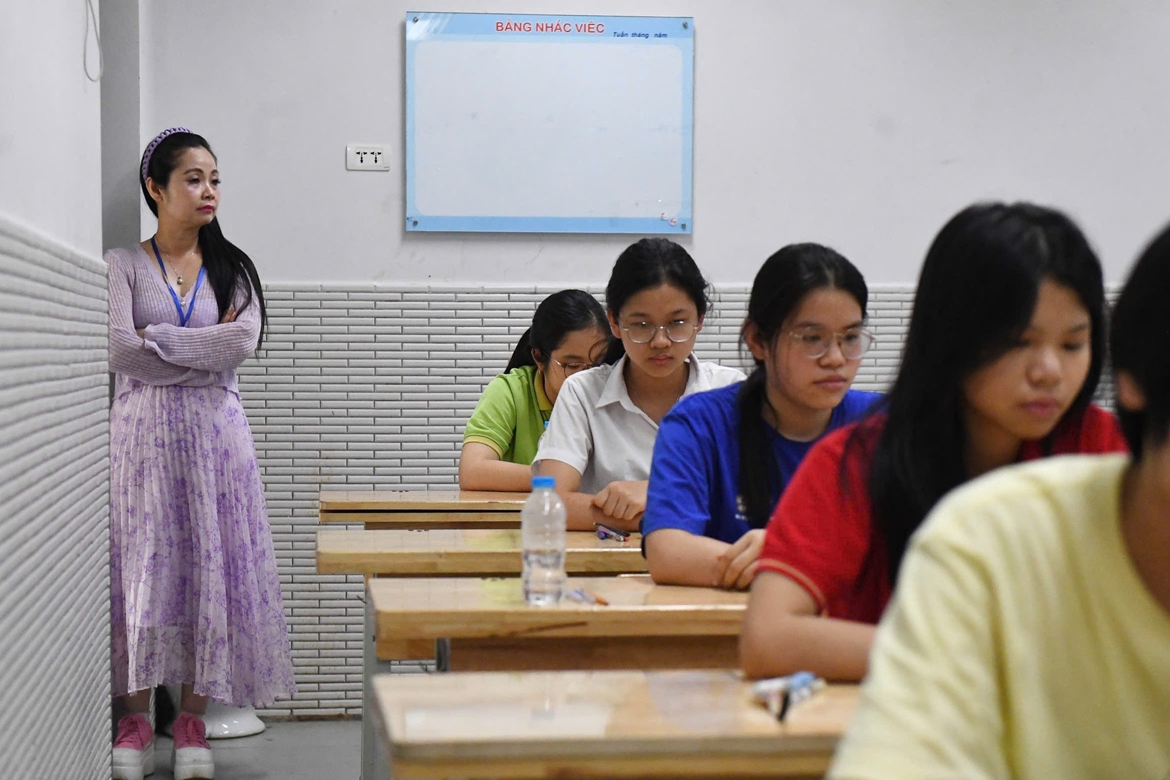 Một trường THPT chuyên ở Hà Nội lùi thời gian công bố điểm thi lớp 10