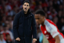 The Guardian. Mikel Arteta Arsenal PSG.jpg