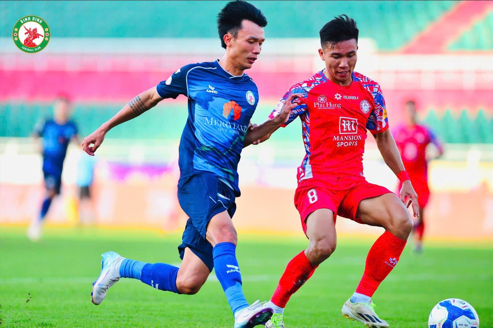 V-League hạ màn: Nghẹt thở cuộc chiến trụ hạng