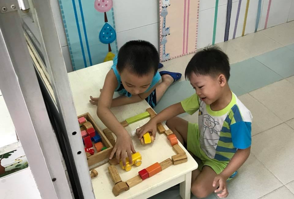 Cô giáo mầm non tổ chức lễ cưới trong trường, hàng trăm học sinh được dự tiệc