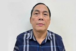 Cựu GĐ Trung tâm lý lịch tư pháp 'bắt tay' với tài xế trục lợi hàng chục tỷ đồng