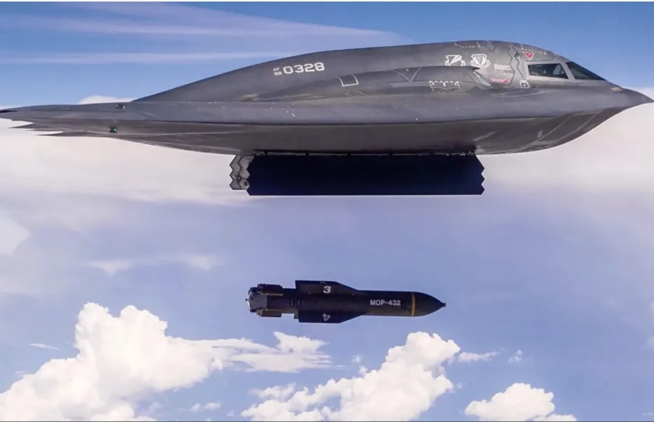 Mỹ dùng 6 quả bom phá boongke, 30 tên lửa Tomahawk tấn công Iran