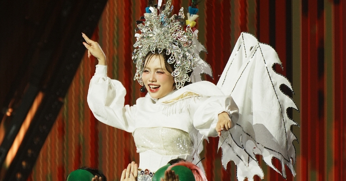 Phương Mỹ Chi hát bội ở 'Em xinh', Tăng Duy Tân hạnh phúc về đội Bích Phương