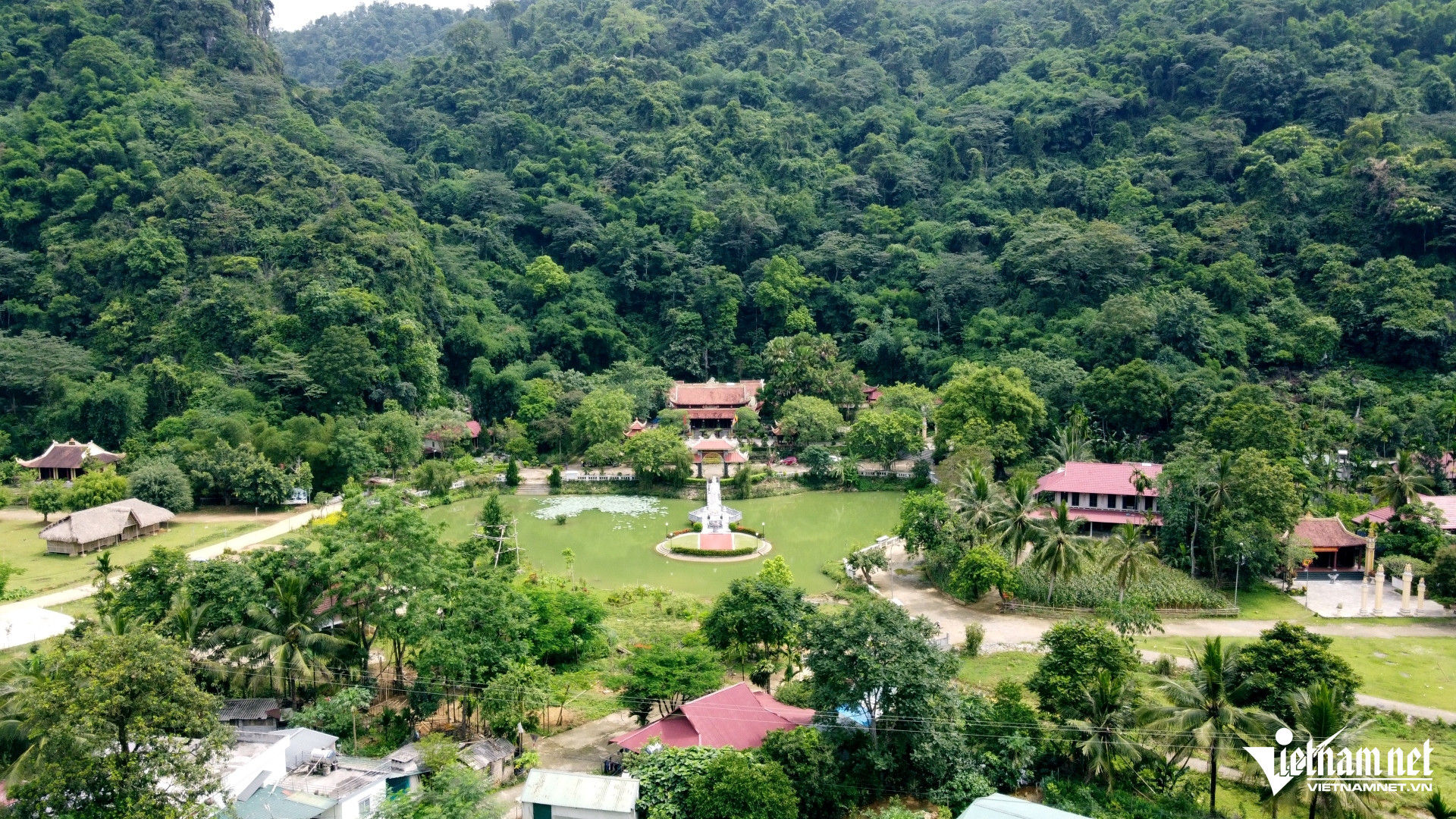 W-a1Quần thể Thiền tự trúc lâm.JPG.jpg