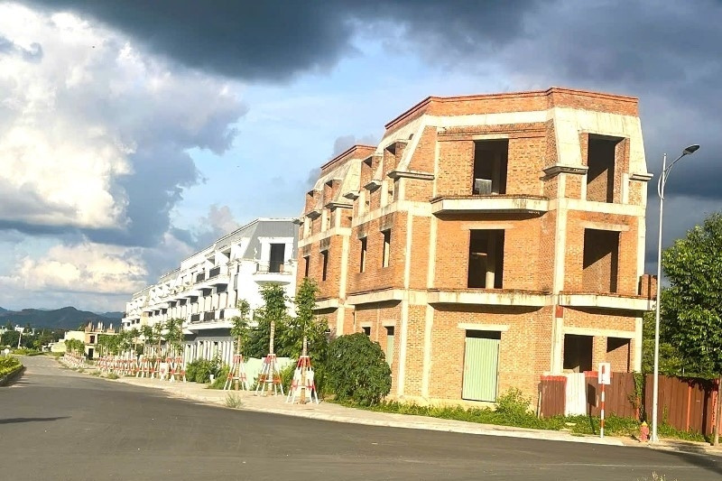 Dự án 1.700 tỷ 'đắp chiếu' nhiều năm ở Kon Tum đổi chủ: Trơ sắt thép dưới thời tiết khắc nghiệt