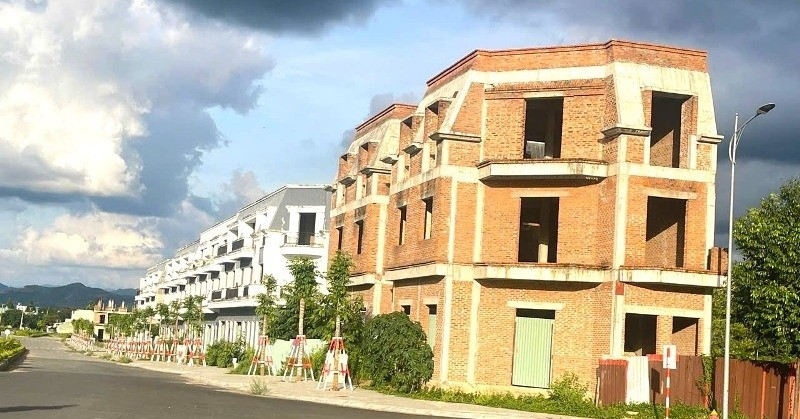 Dự án 1.700 tỷ "đắp chiếu" nhiều năm ở Kon Tum đổi chủ: Trơ sắt thép dưới thời tiết khắc nghiệt