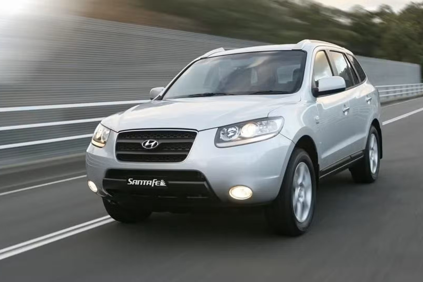 Hyundai Santa Fe 2007.jpg