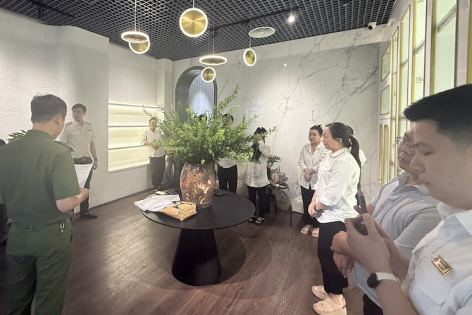 Khởi tố TikToker nổi tiếng 'Cún Bông': Doanh thu 120 tỷ, khai báo chỉ 5 tỷ