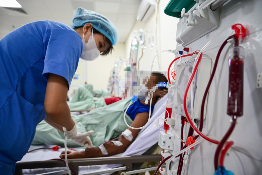 Người đàn ông suy thận ở tuổi 32 tuổi sau nhiều năm dùng sản phẩm tăng cơ