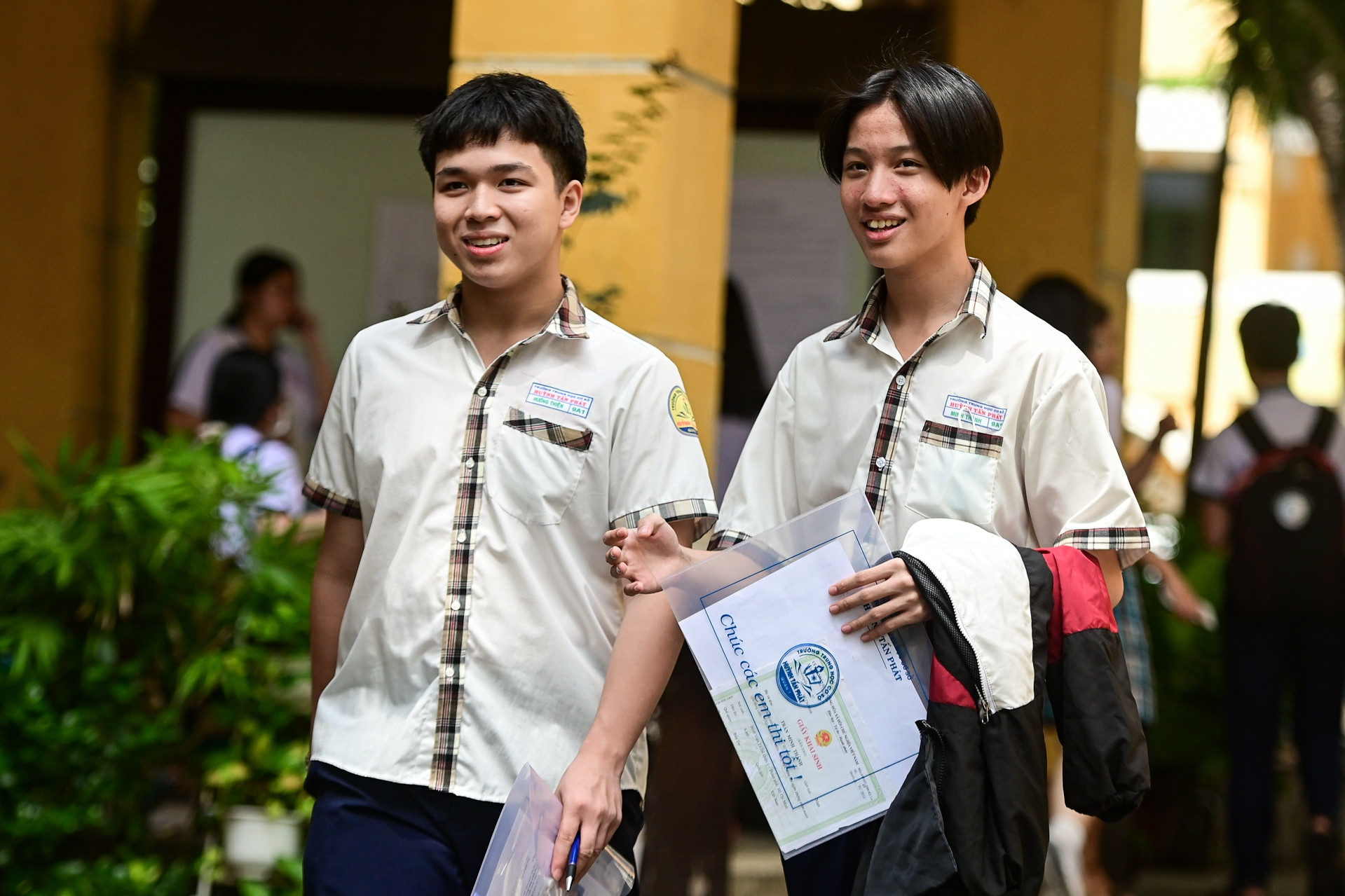 Phổ điểm môn Tiếng Anh thi lớp 10 TPHCM 2025, gần 7.000 thí sinh điểm 9-10