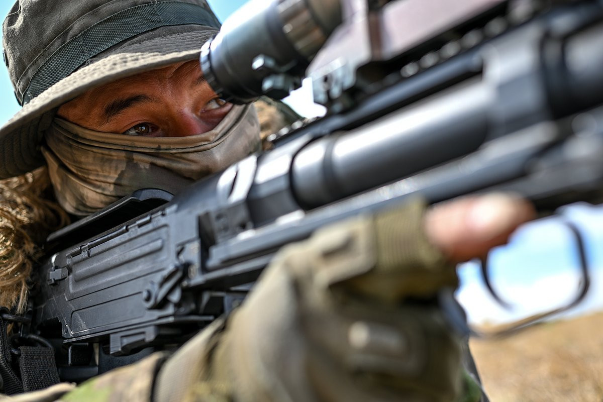 Súng bắn tỉa SVD của Nga.jpg