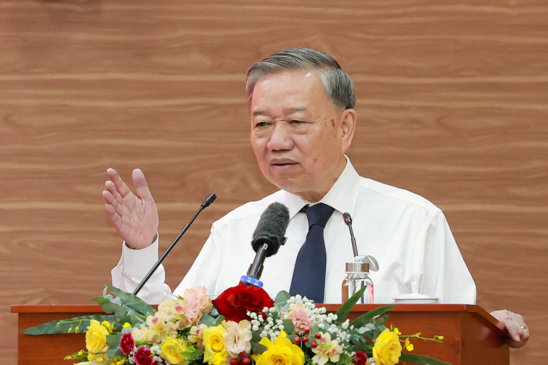 TBT To Lam phat bieu.jpg