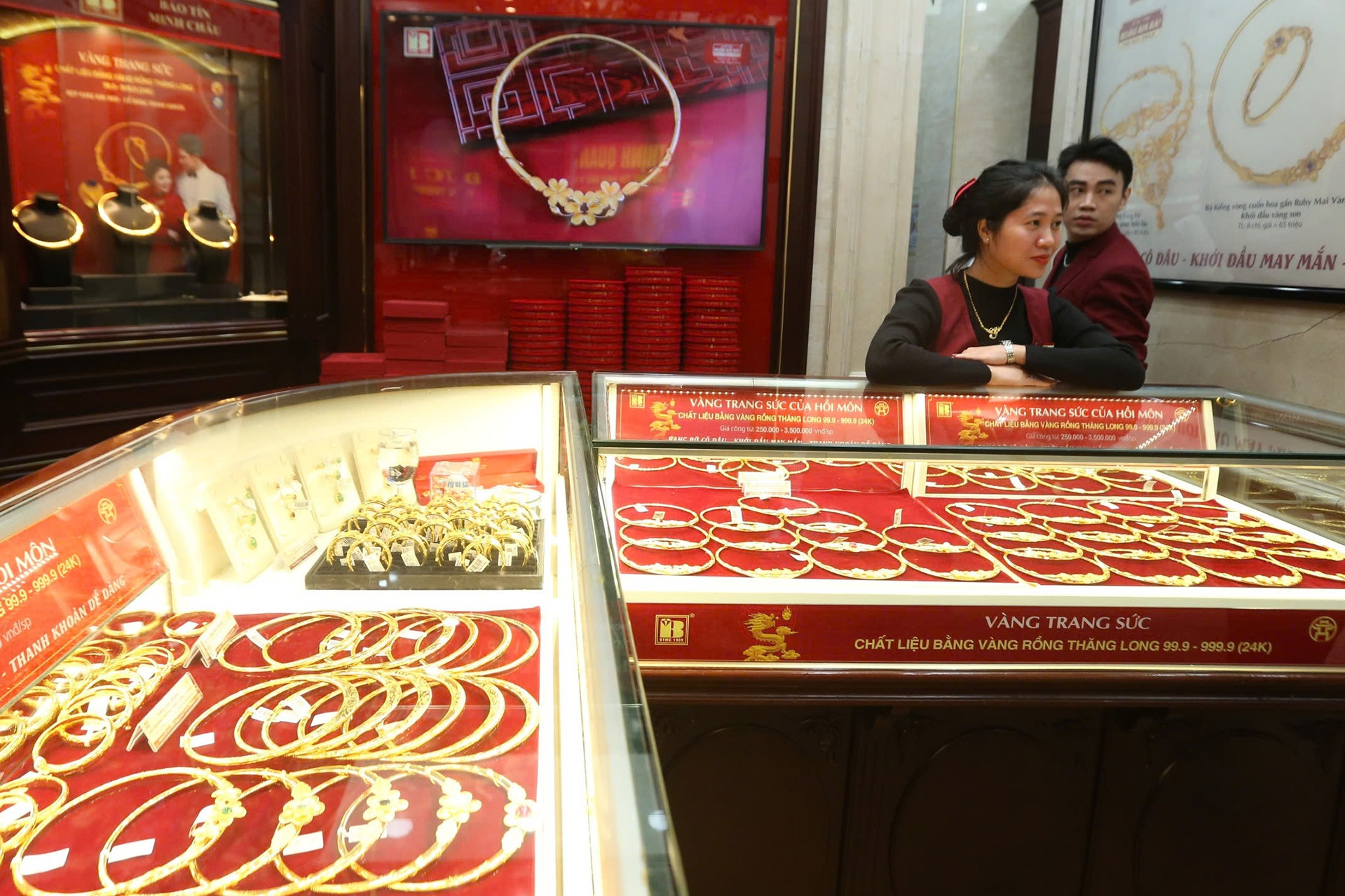 Vì sao giá vàng lao dốc bất chấp căng thẳng Trung Đông leo thang?