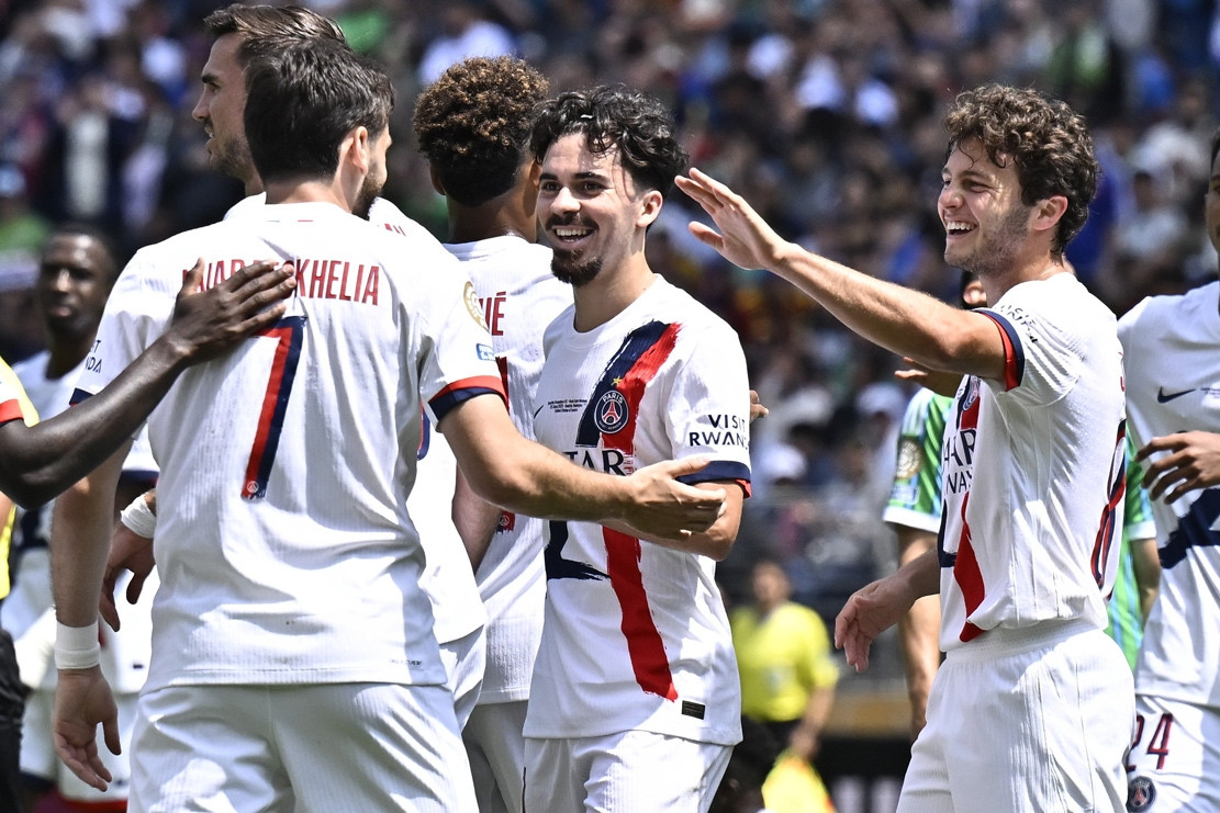 PSG giương oai, bay vào vòng 1/8 FIFA Club World Cup