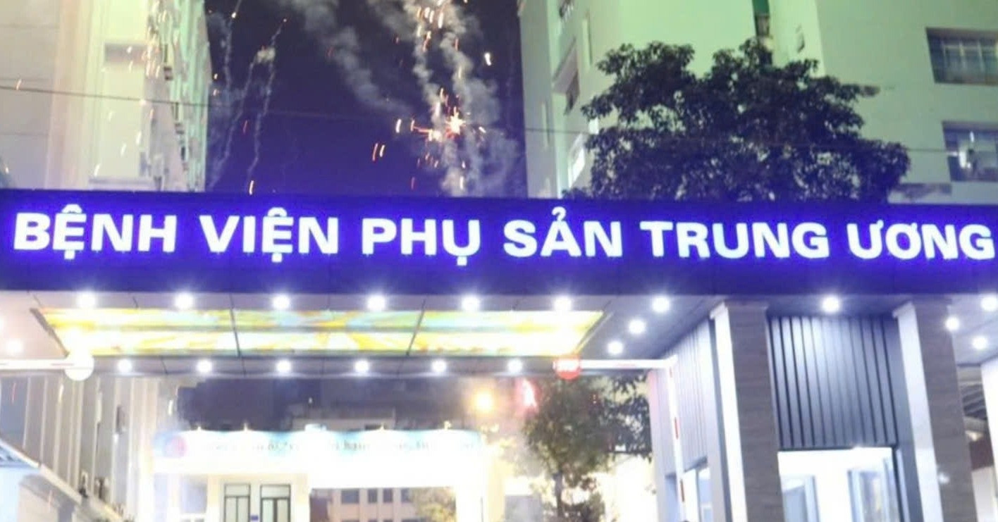 Bị lừa sạch tiền khi đang xếp hàng chờ khám tại bệnh viện ở Hà Nội