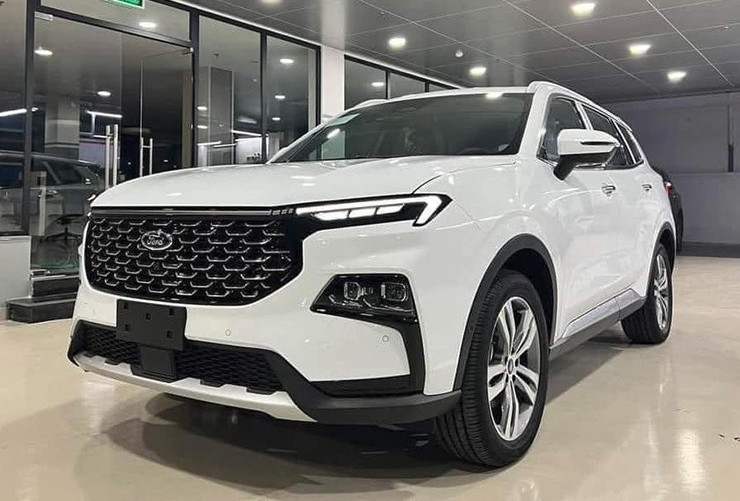 Ford Territory giảm giá sâu, quyết đua với Mazda CX-5