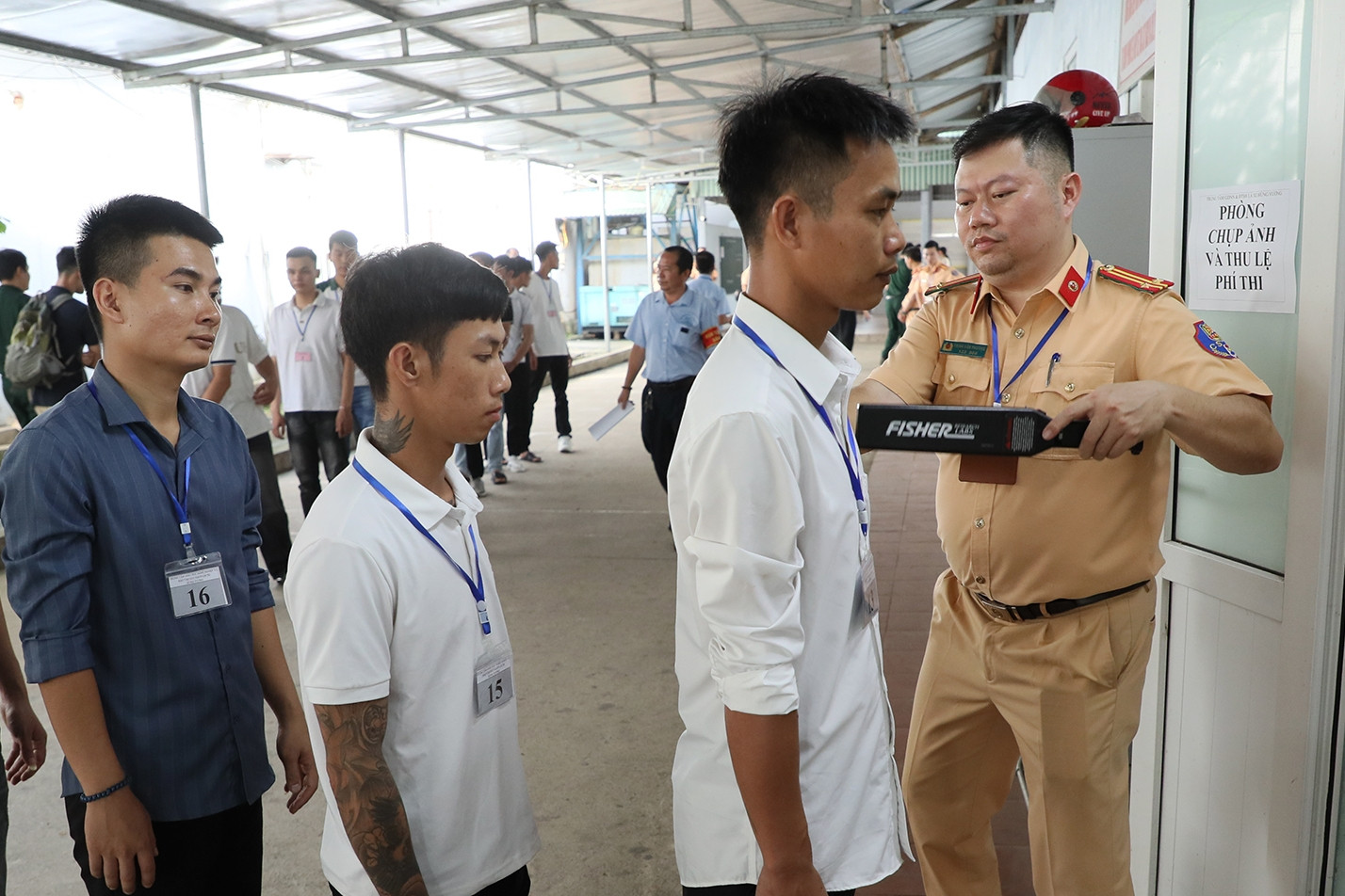 Hình ảnh ngày đầu tiên Công an Hà Nội sát hạch cấp giấy phép lái xe
