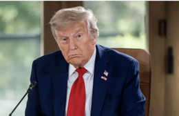 Ông Trump yêu cầu máy bay Israel mang bom quay về nước