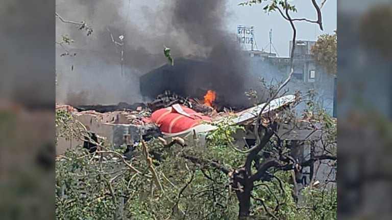 roi may bay air india 2.jpg