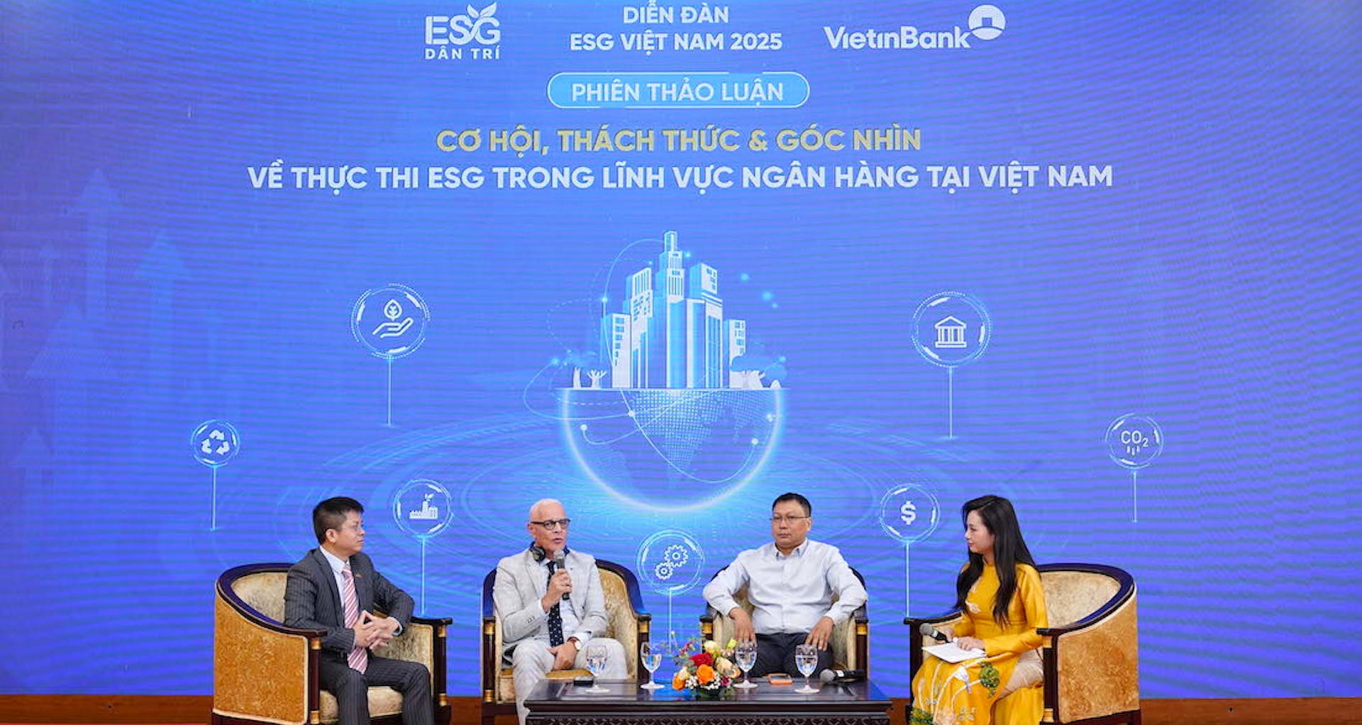 Tâm sự của một CEO: Tôi nằm vắt tay lên trán, suy nghĩ về mạng lưới quen biết của mình