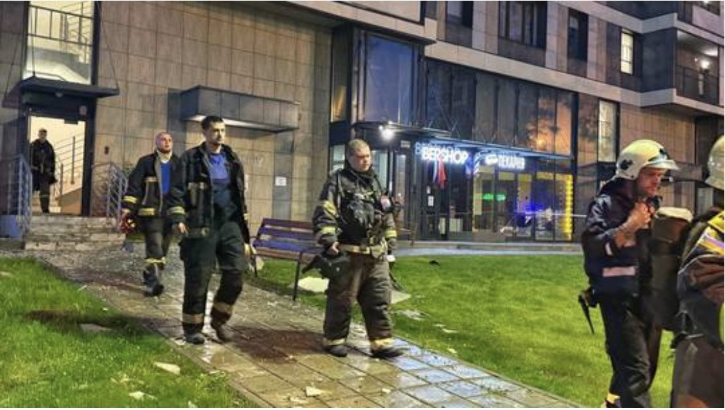 Tòa nhà dân cư nga - rt