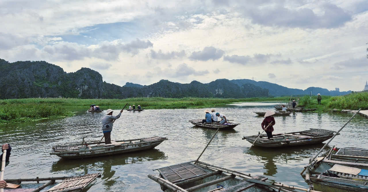'Vịnh không sóng' ở Ninh Bình đẹp hoang sơ, có loài quý hiếm bậc nhất thế giới
