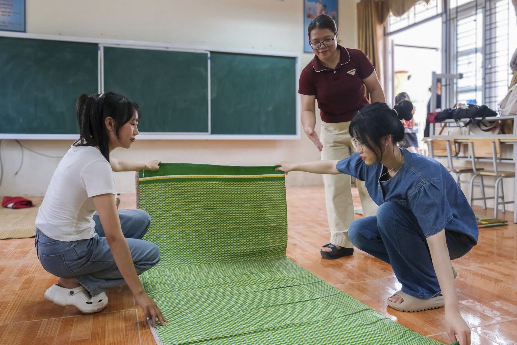 144 sĩ tử Bắc Giang được ‘hộ tống’ ăn, ở tại điểm thi THPT vì lý do đặc biệt