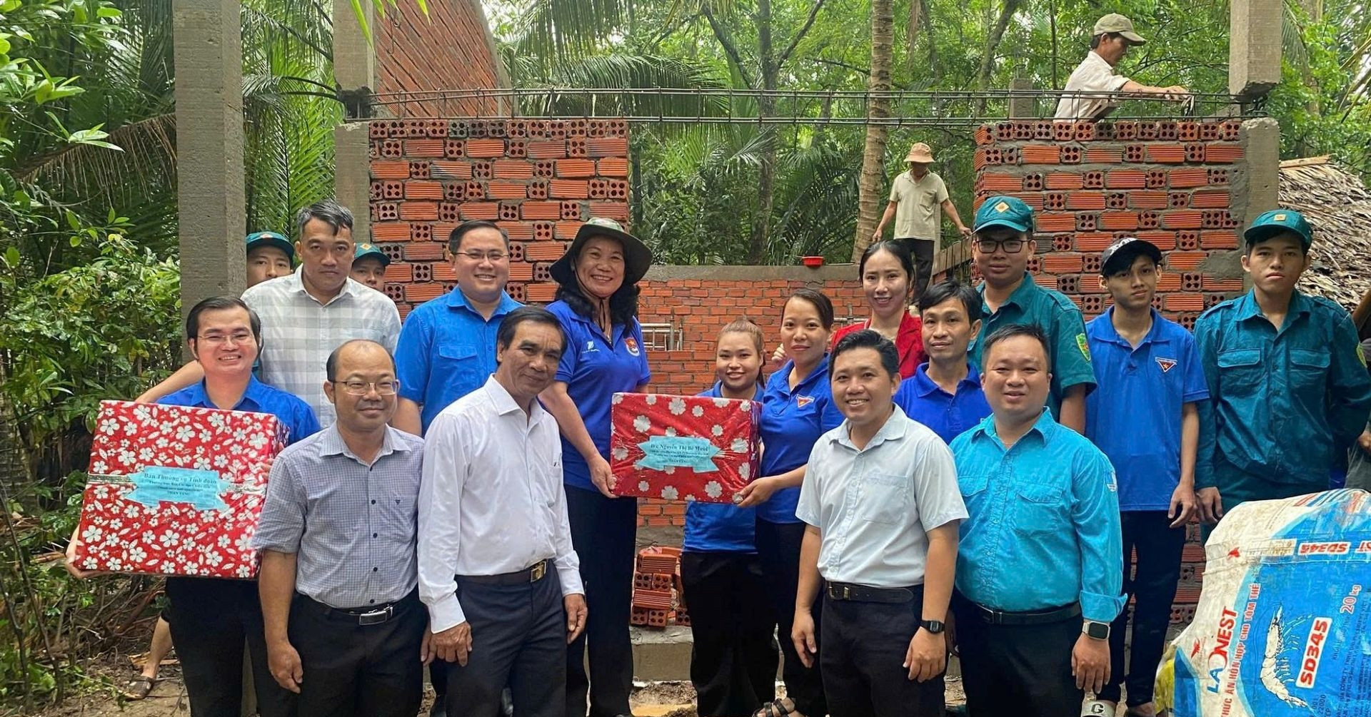 Bến Tre: 6.000 đoàn viên, thanh niên tham gia xóa nhà tạm giúp dân