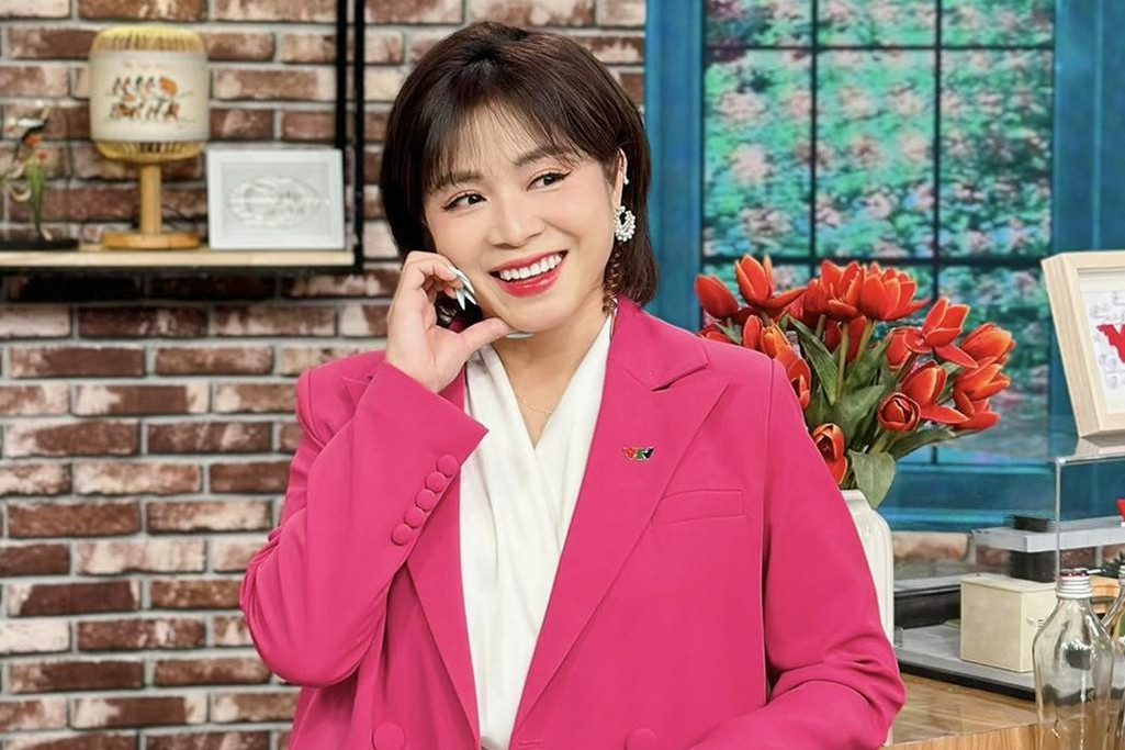 BTV Hoàng Linh quảng cáo sữa giả vẫn im lặng nhiều tháng gây bức xúc