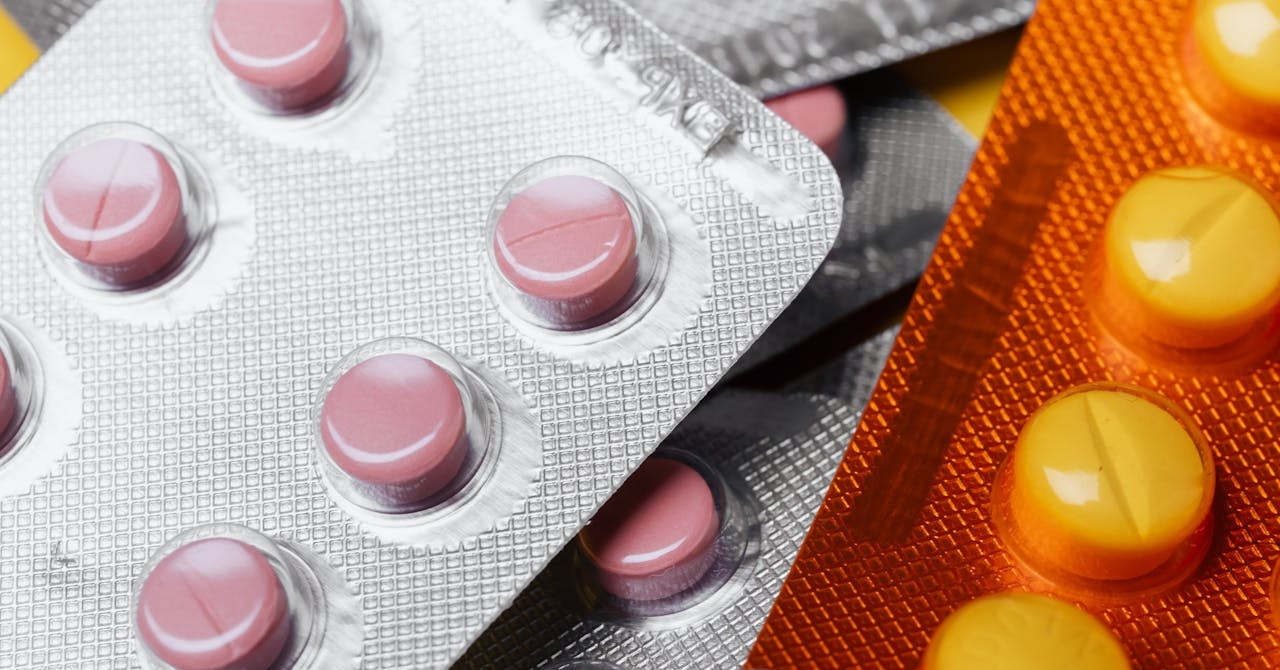 Cả gia đình bị đen ruột, bác sĩ phát hiện thói quen bất ổn