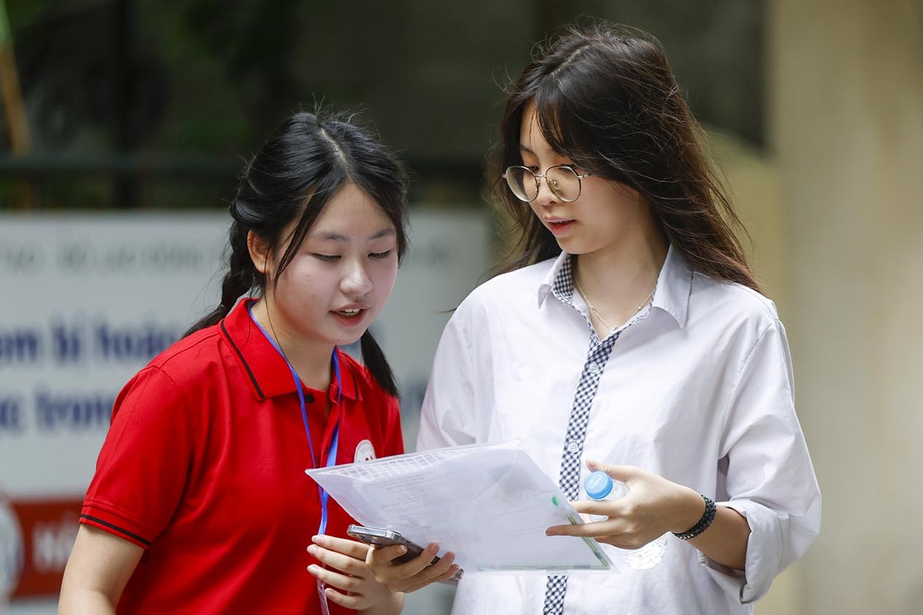 Điểm thi, điểm chuẩn vào lớp 10 Trường THPT Nguyễn Tất Thành - Hà Nội