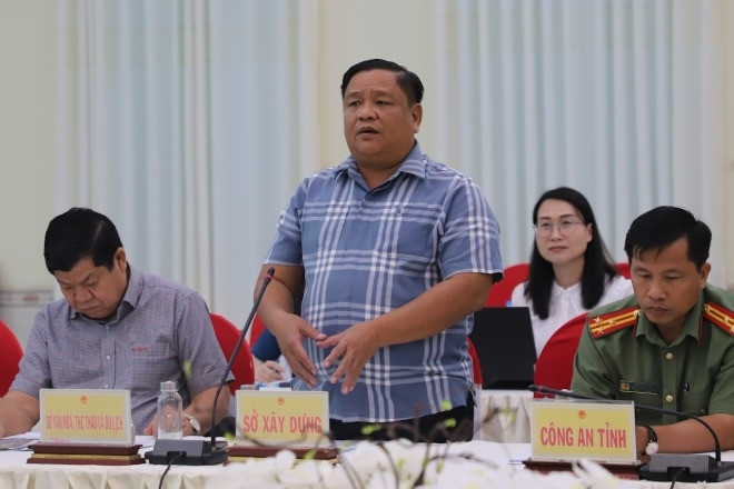 Đón 254 cán bộ từ Tây Ninh đến làm việc, Long An cam kết 'không phải lo chỗ ở'