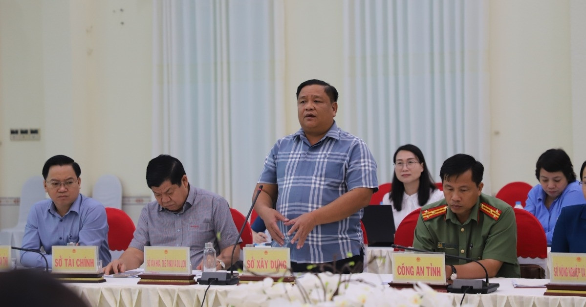 Đón 254 cán bộ từ Tây Ninh đến làm việc, Long An cam kết 'không phải lo chỗ ở'