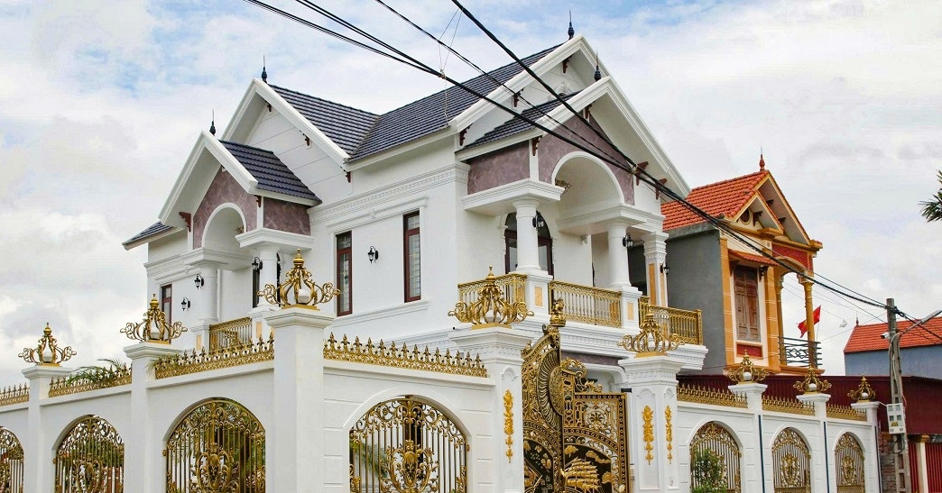 Hàng trăm cảnh sát vây bắt nhóm lừa đảo, hình ả...