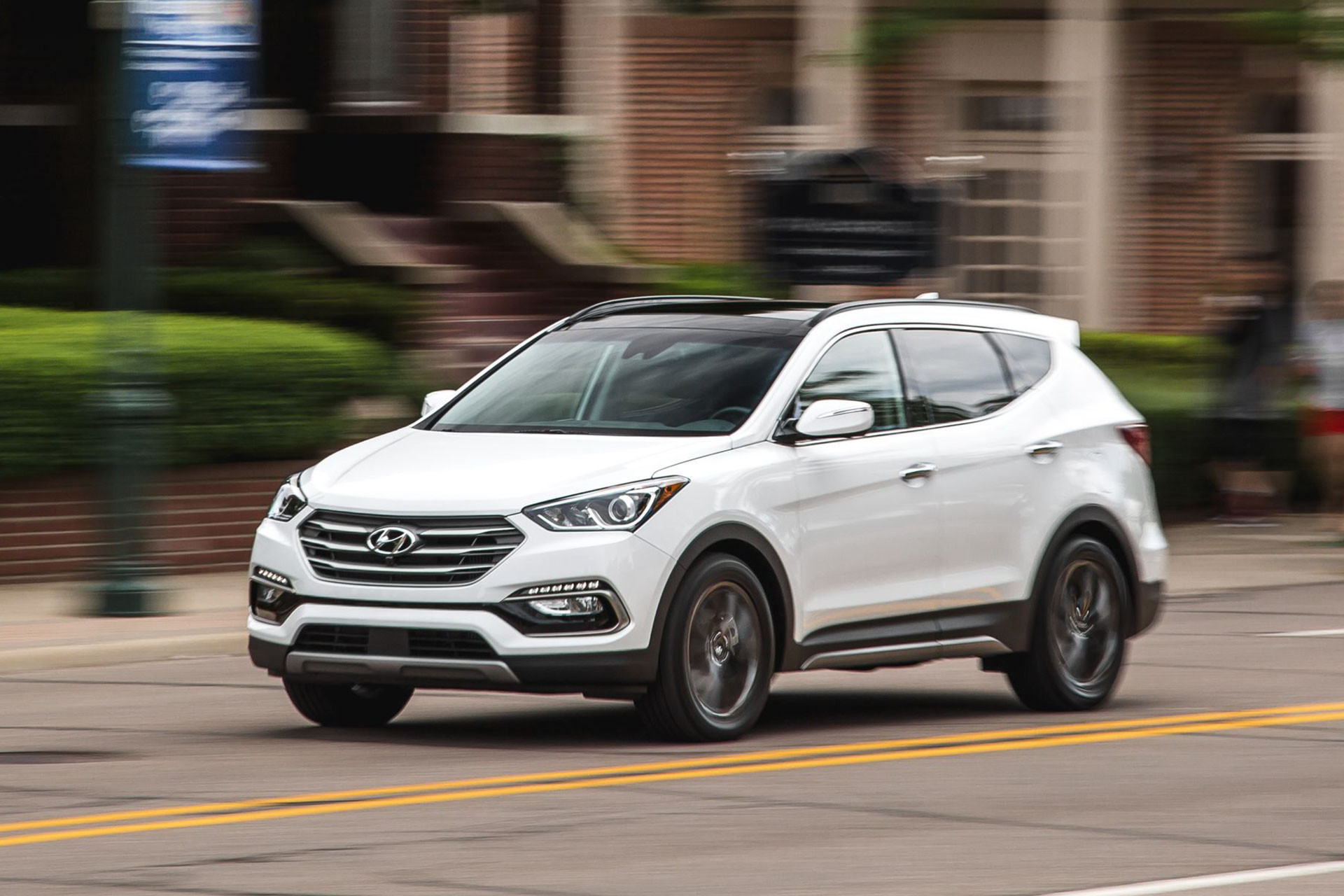 Hyundai Santa Fe 2018.jpg
