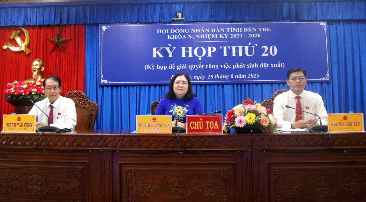 ky hop thu 20 Ben Tre.jpg