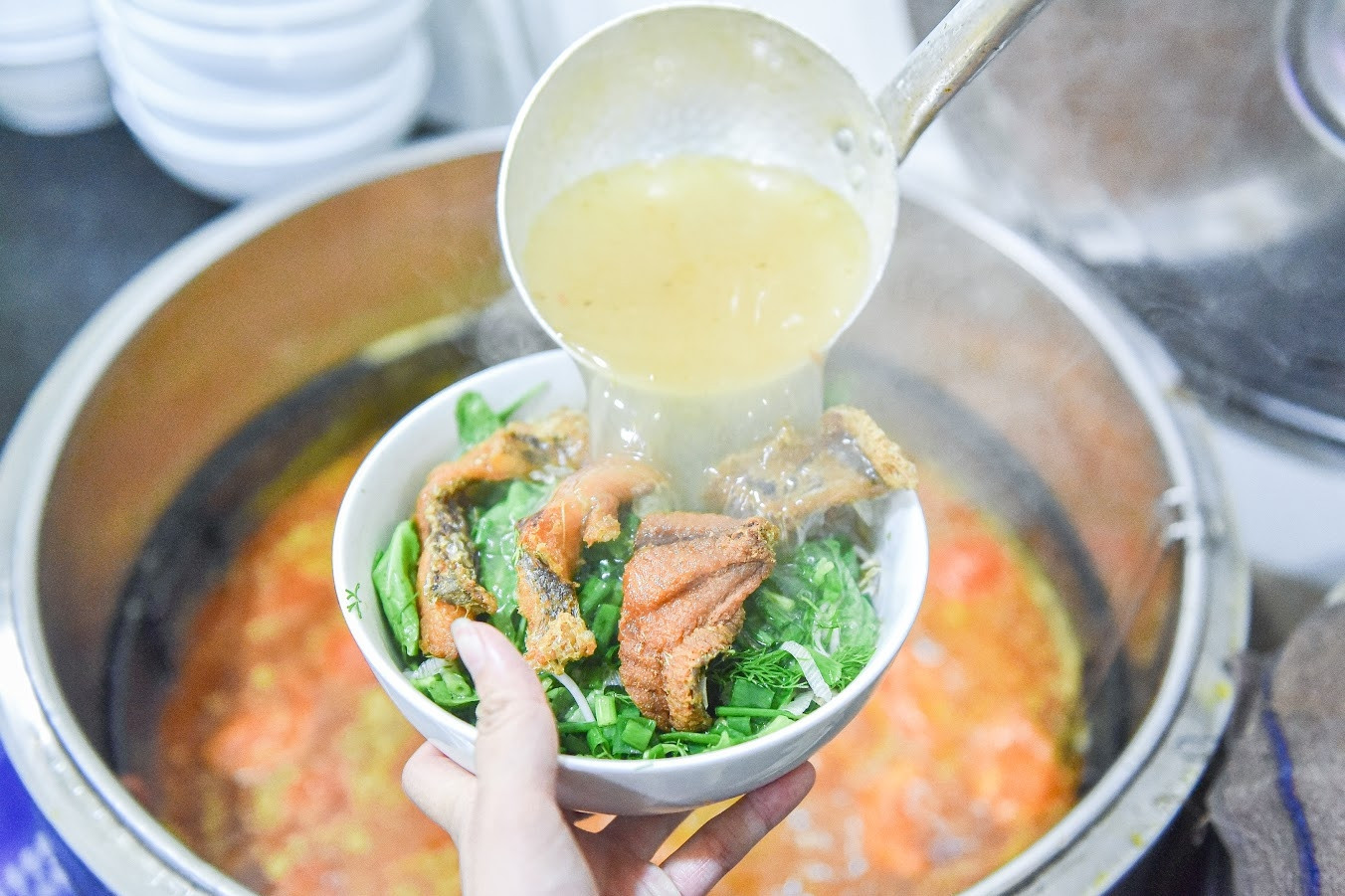 Rót 300 triệu đầu tư bán bún cá, chủ quán 'trắng tay' sau 2 tháng