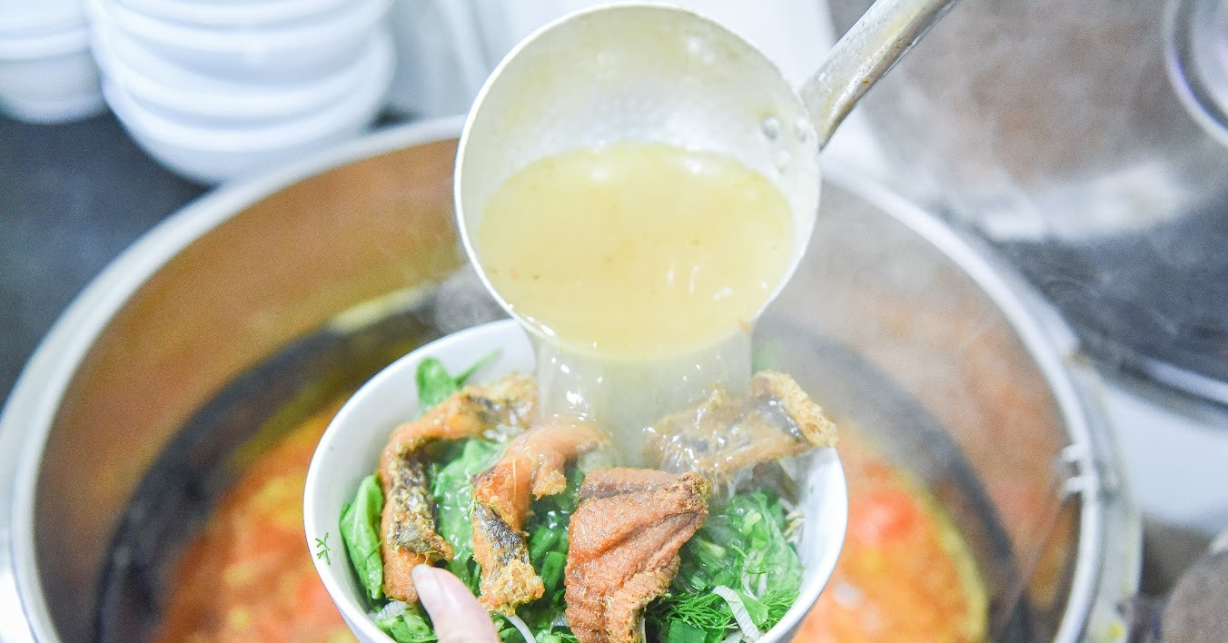 Rót 300 triệu đầu tư bán bún cá, chủ quán "trắng tay" sau 2 tháng