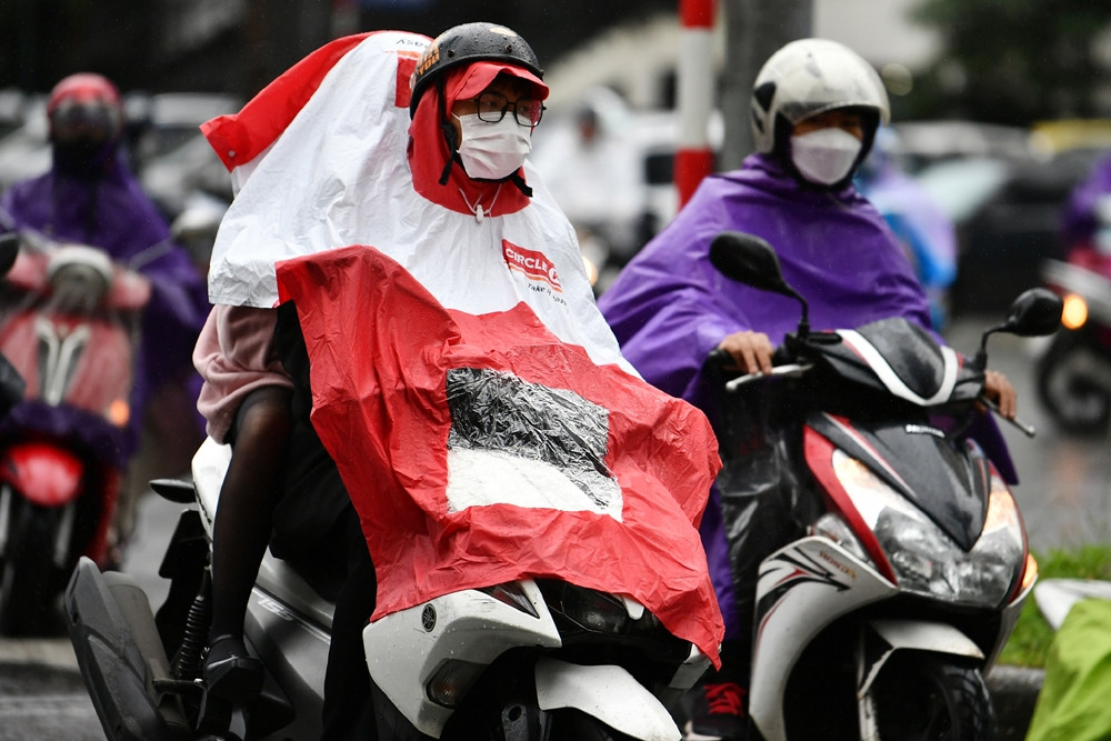 Thời tiết Hà Nội 3 ngày tới: Nắng gián đoạn, chiều tối có mưa giông liên tiếp