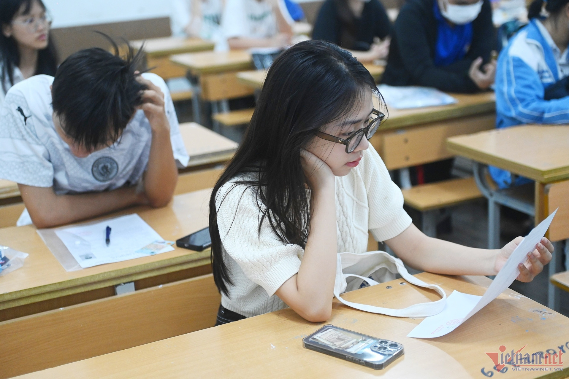 Tổng hợp đề thi thử tốt nghiệp THPT môn Tiếng Anh năm 2025