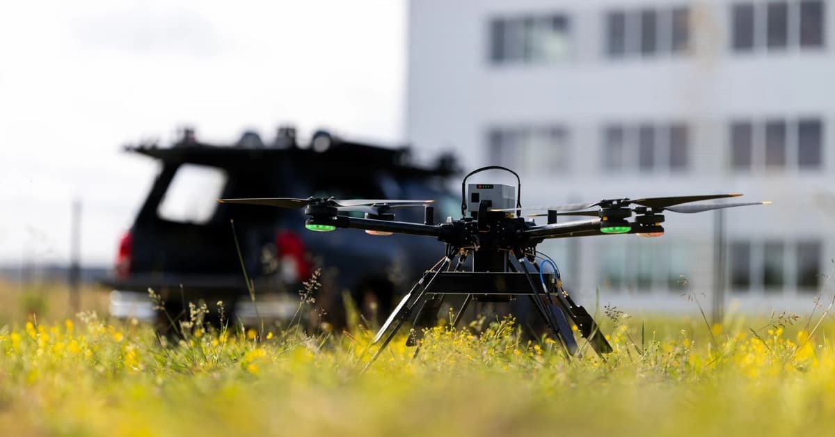 Vũ khí tác chiến điện tử gắn UAV: Tàng hình ‘đánh hơi’ địch hàng chục kilomet