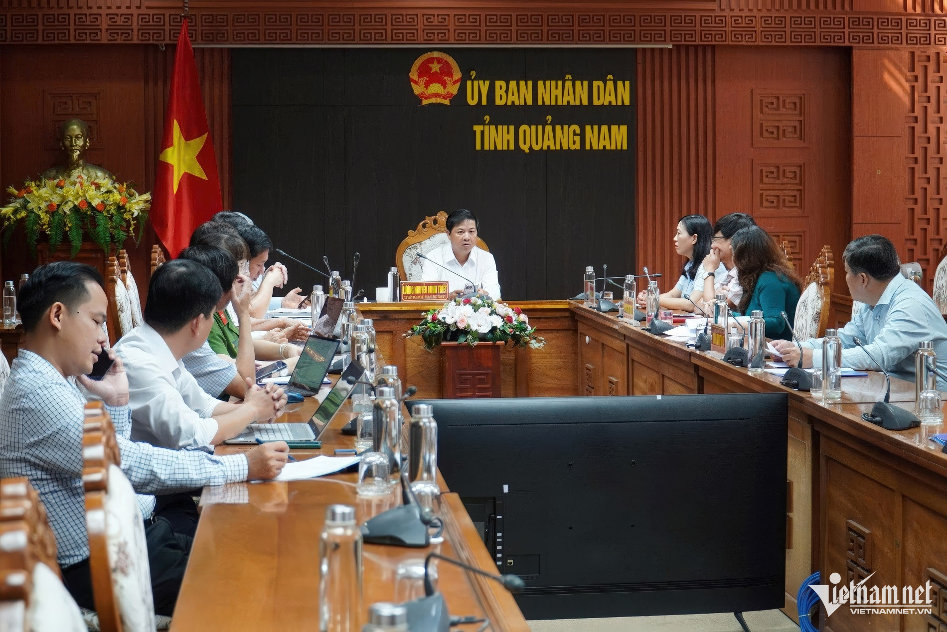 W-Anh 5 gigapixel standard v2 6x faceai.jpeg