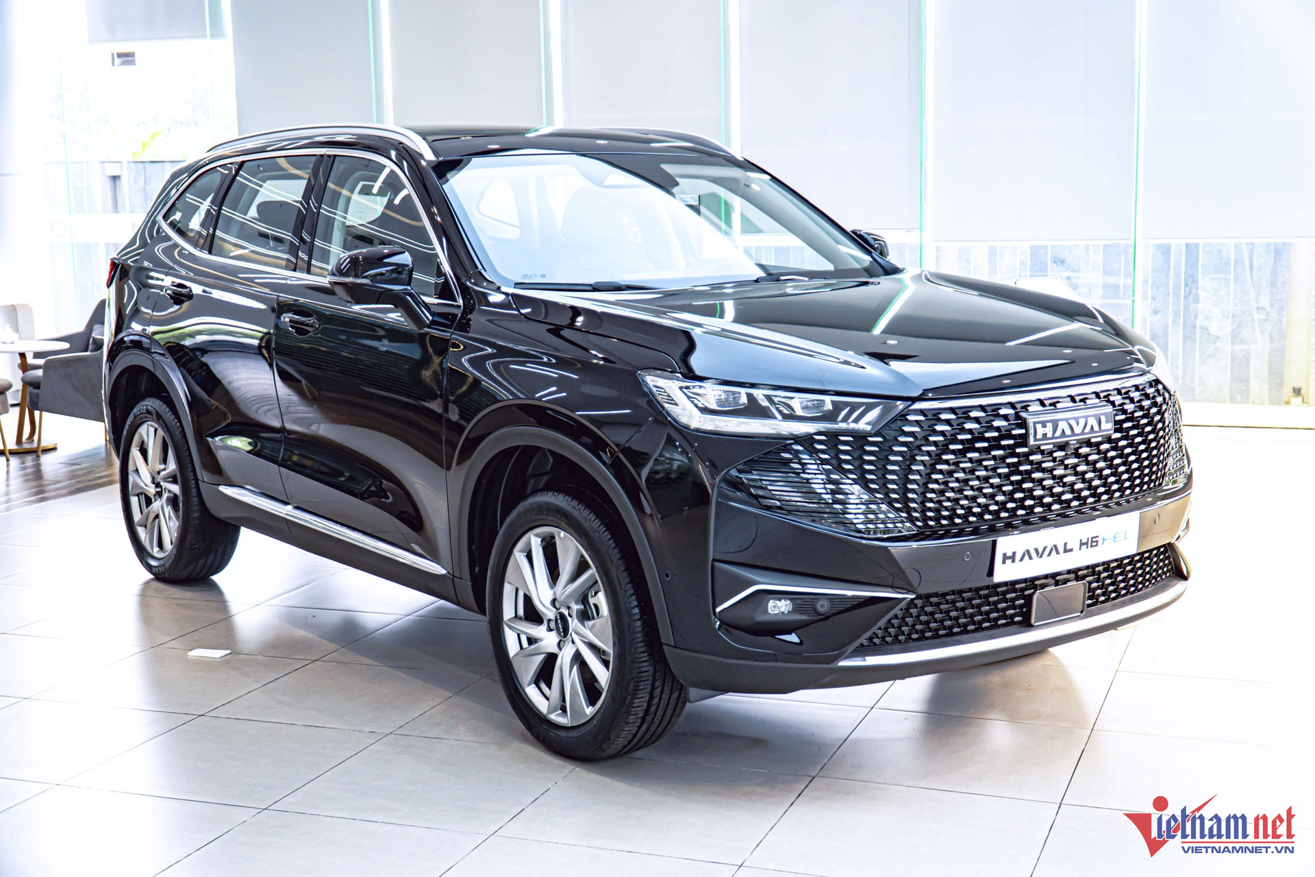 W-Haval H6 HEV.jpg